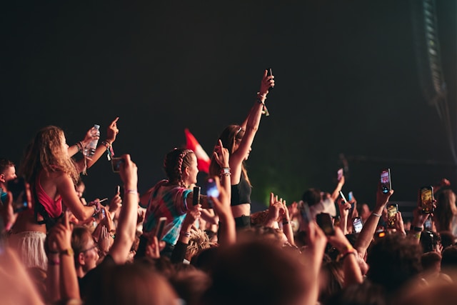 Prioritize Fan Engagement as a&nbsp;Musician